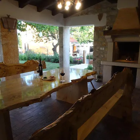 Adorable With Garden And Outdoor Kitchen Hébergement de vacances