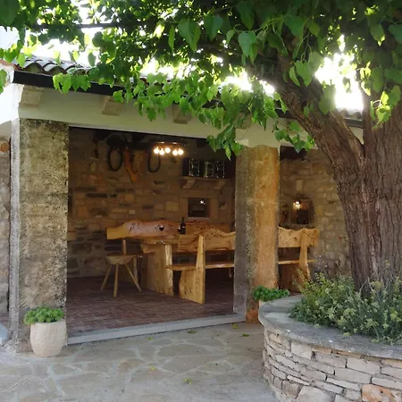 In Croatia Near The Coast Σπίτι διακοπών Rakalj