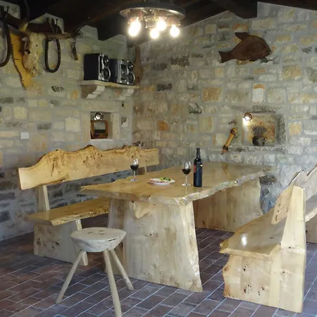 In Croatia Near The Coast Σπίτι διακοπών Rakalj